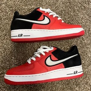 Nike Air Force 1 low Mystic red black size 7